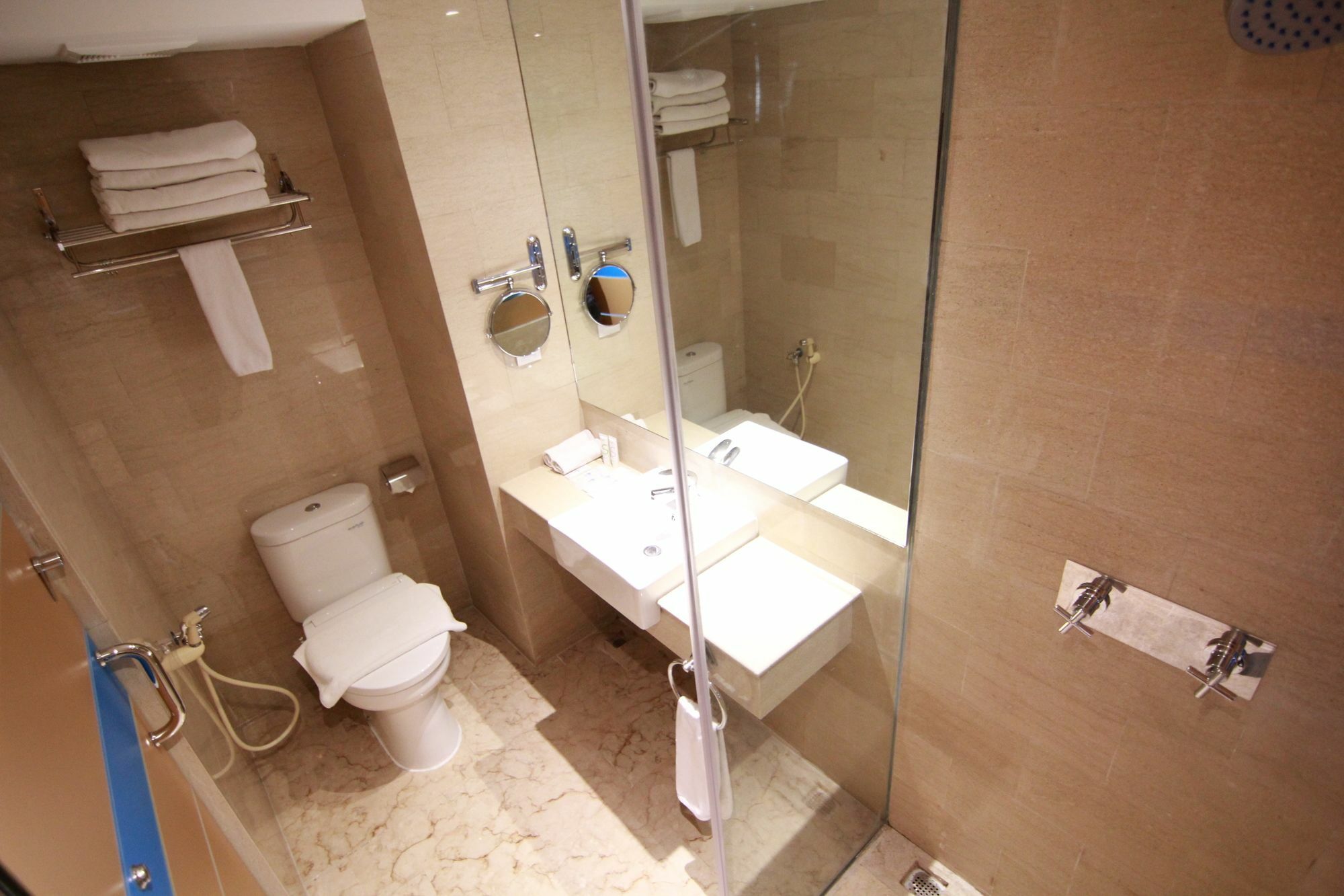 Grand Tebu Hotel